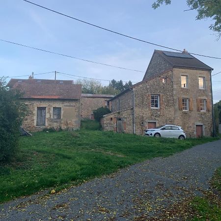 Busset Liages Situe Dans Le Bourbonnais 1 Chambres Lit Double Et Un Clic Clac Экстерьер фото
