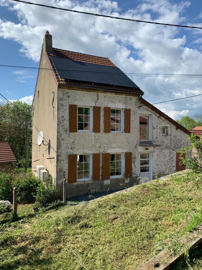 Busset Liages Situe Dans Le Bourbonnais 1 Chambres Lit Double Et Un Clic Clac Экстерьер фото