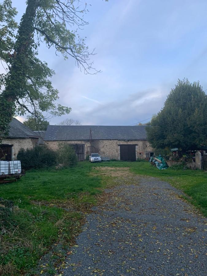 Busset Liages Situe Dans Le Bourbonnais 1 Chambres Lit Double Et Un Clic Clac Экстерьер фото