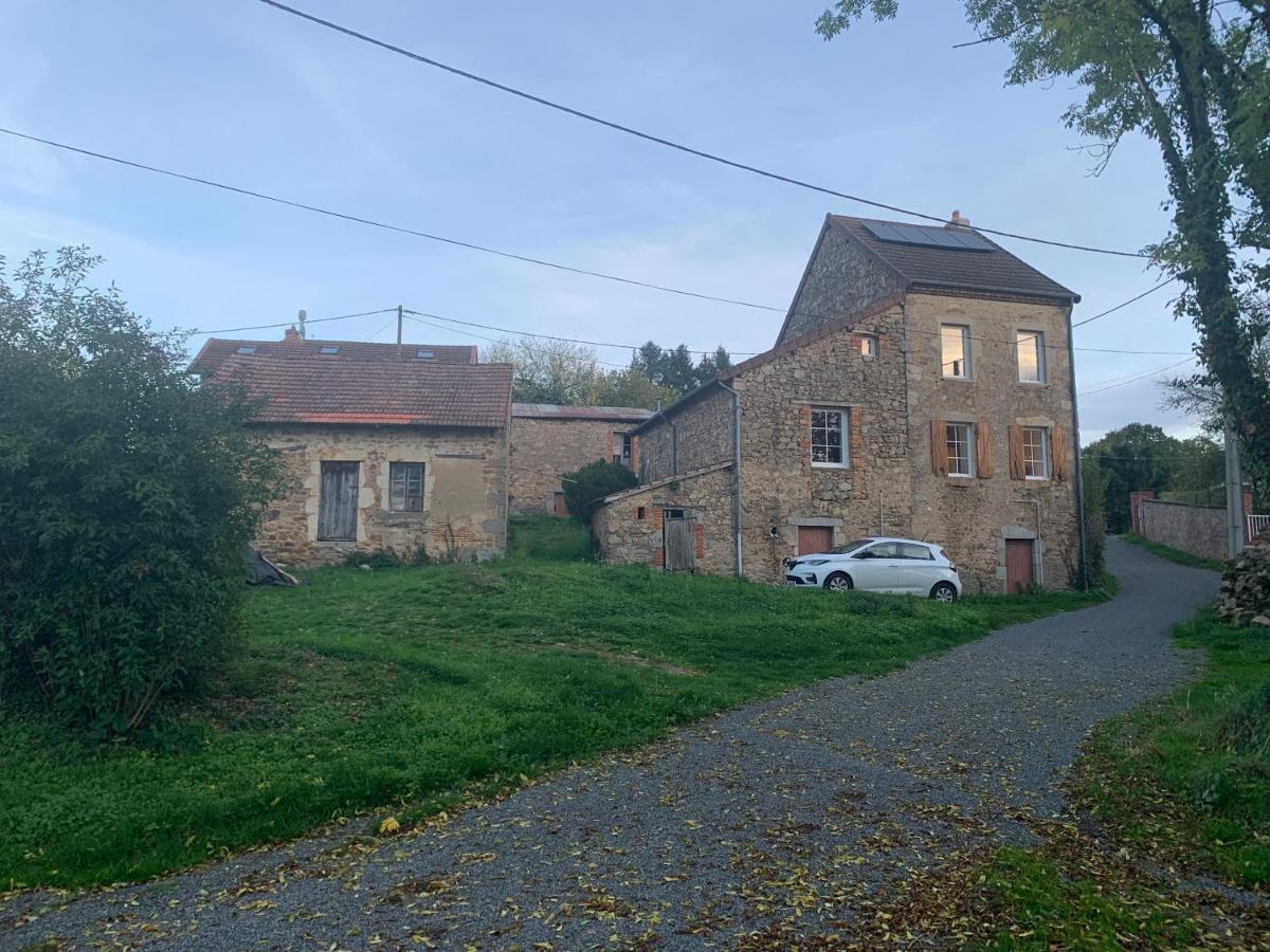 Busset Liages Situe Dans Le Bourbonnais 1 Chambres Lit Double Et Un Clic Clac Экстерьер фото